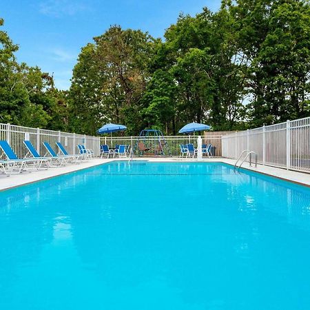 Travelodge By Wyndham Cape Cod Area West Dennis Exterior photo