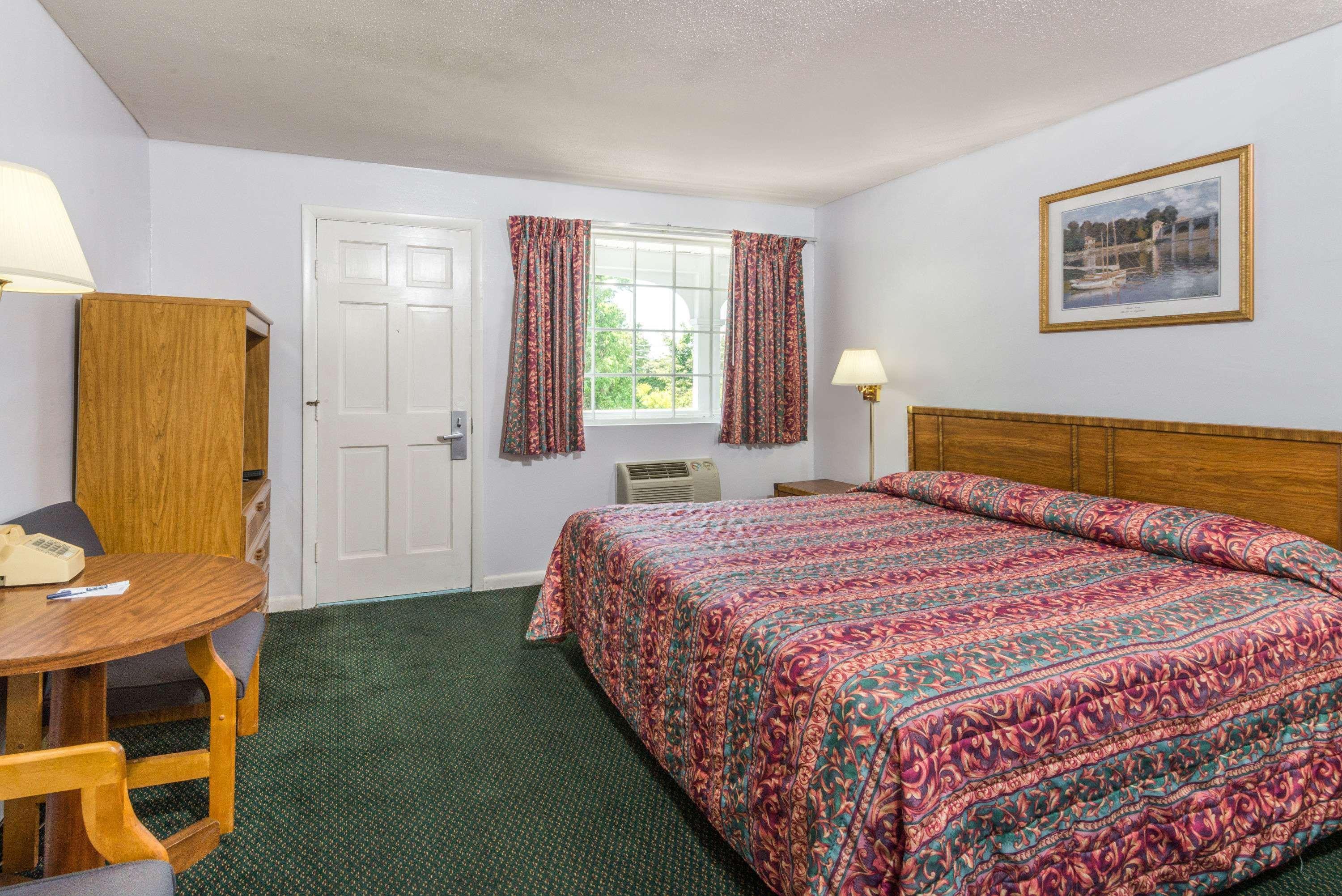 Travelodge By Wyndham Cape Cod Area West Dennis Exterior photo